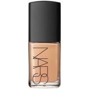 Base de Maquillaje NARS Cosmetics Sheer Glow - Diferentes colores - Ba...